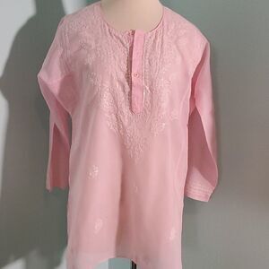 Sam Hilu, tunic top or dress? Over sized Small, pink. Little bling.